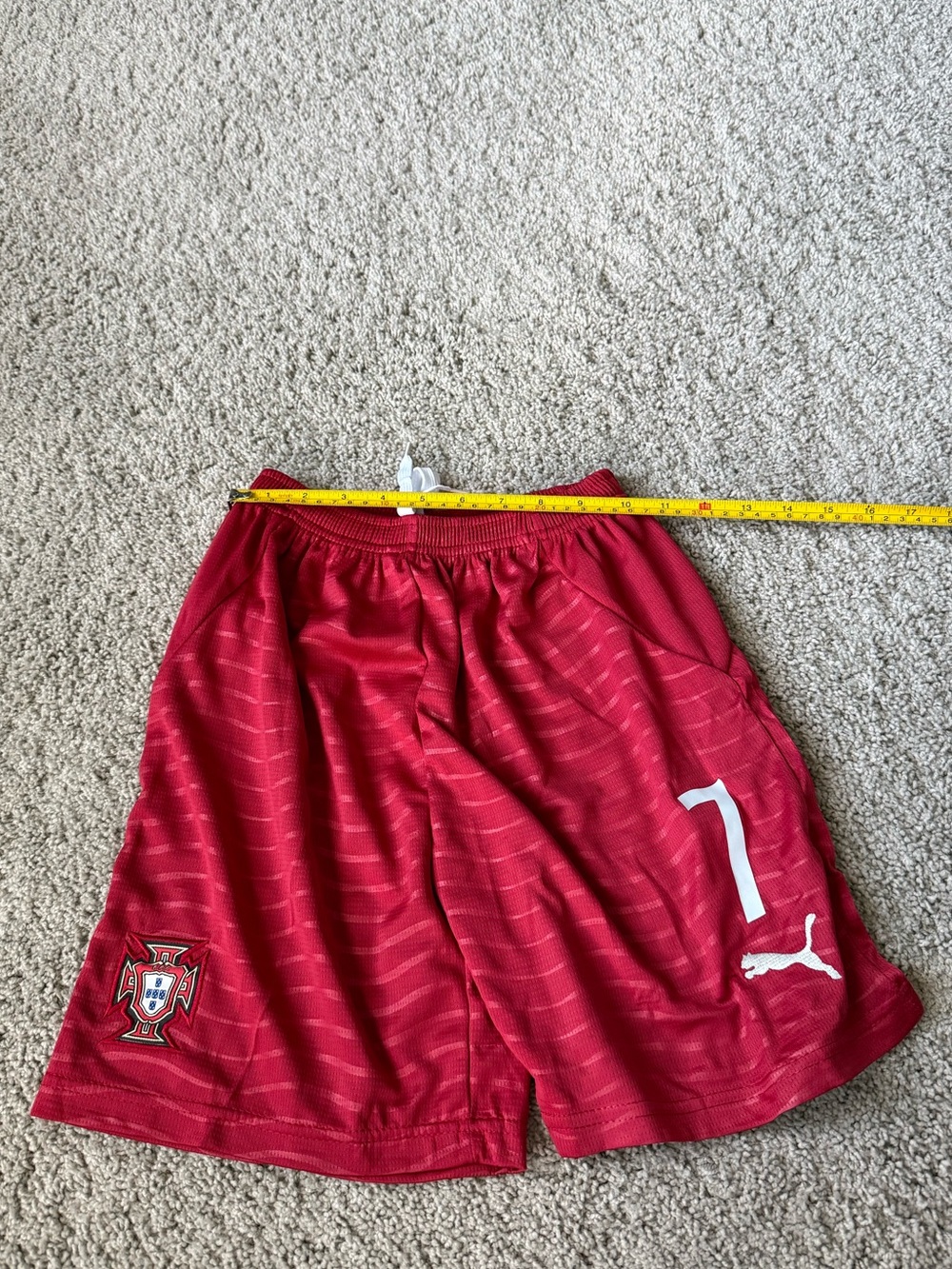 Ronaldo #7 Red Soccer Jersey kit - Picture 5 of 7